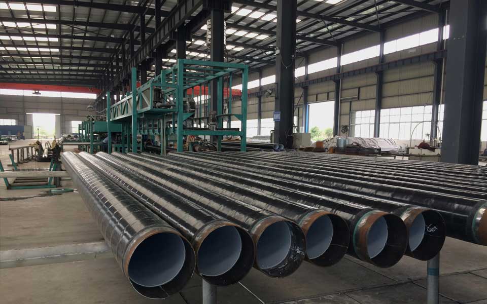 压合式钢塑复合管与传统钢塑管的性能对比表